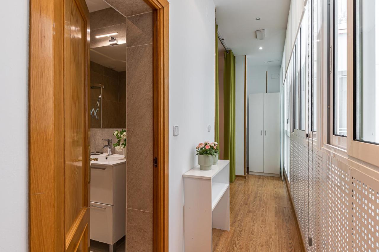 Waou Apartamentos En Sol Confort 7 Madrid Exterior photo